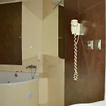 Azalia & 3* Niepołomice