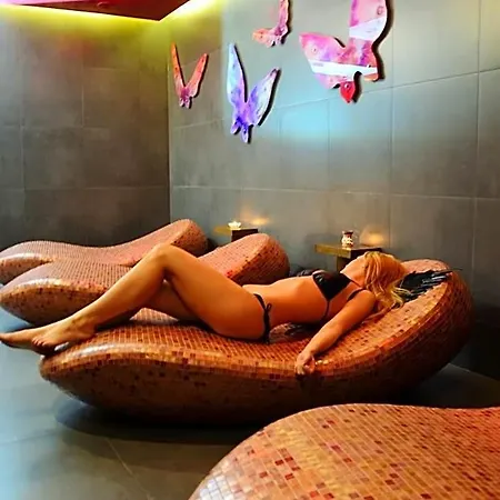 Hotel Azalia & 3*