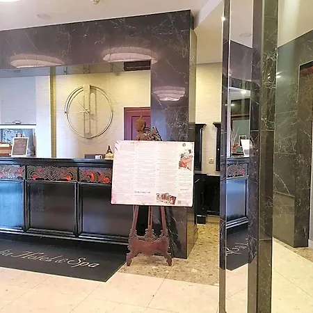 Hotel Azalia & Niepołomice