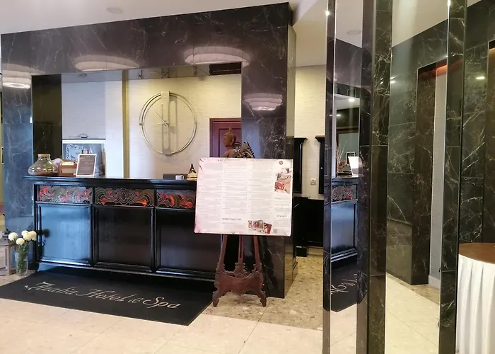 Azalia & Hotel Niepołomice