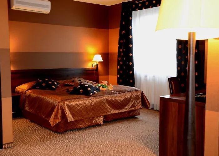 Azalia & Hotel Niepołomice